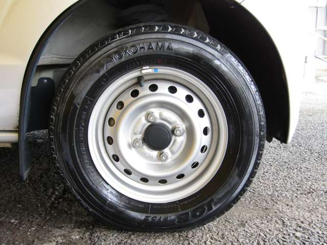 Nissan NV100 Clipper 11