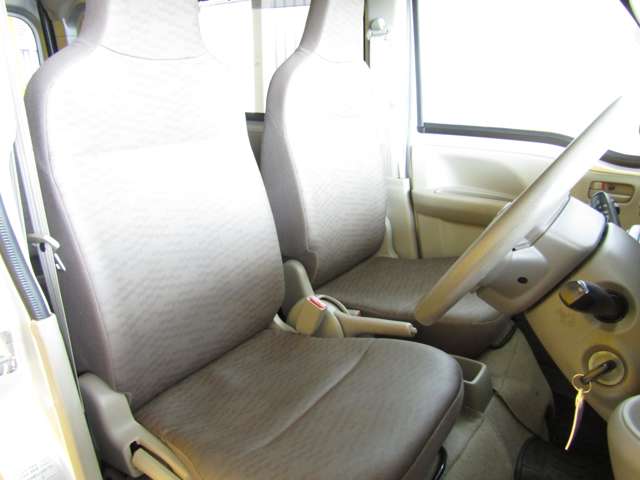 Nissan NV100 Clipper 6