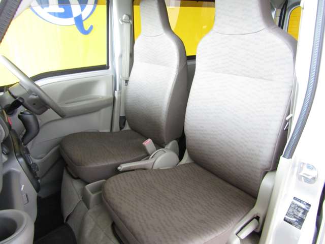 Nissan NV100 Clipper 7