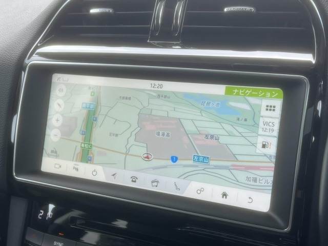 Jaguar F-Pace 3