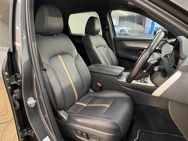 Mazda CX-60 11