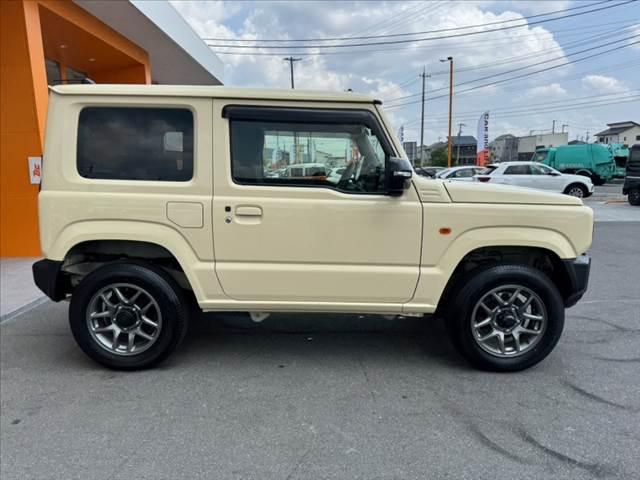 Suzuki Jimny 11