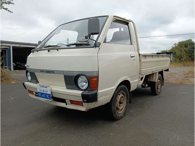 Nissan Vanette Truck 3