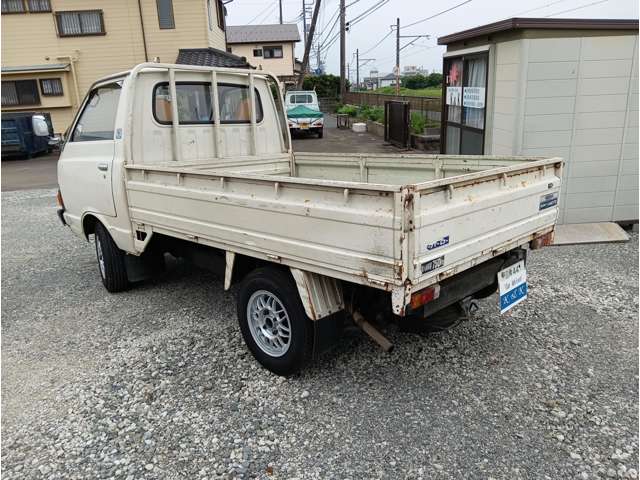 Nissan Vanette Truck 10