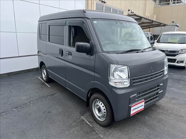 Mitsubishi Minicab Van 4