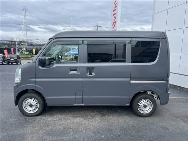 Mitsubishi Minicab Van 9
