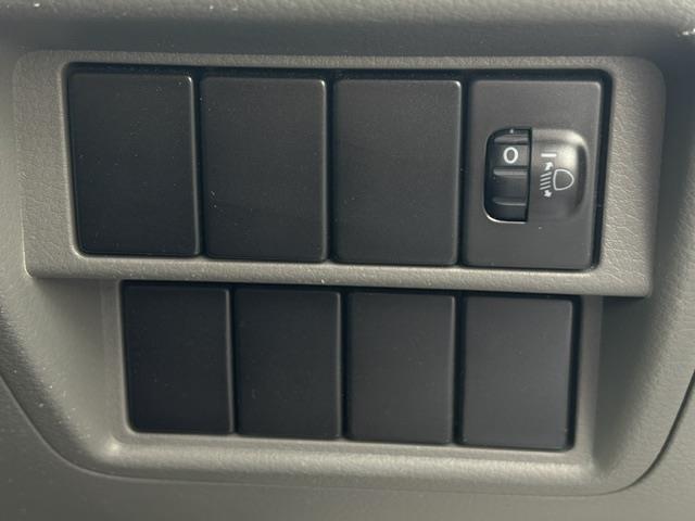 Nissan NV100 Clipper 6