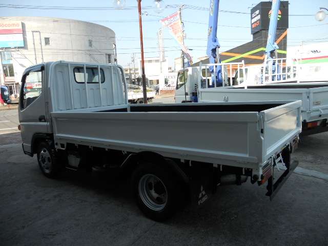 Mitsubishi Fuso Canter 4