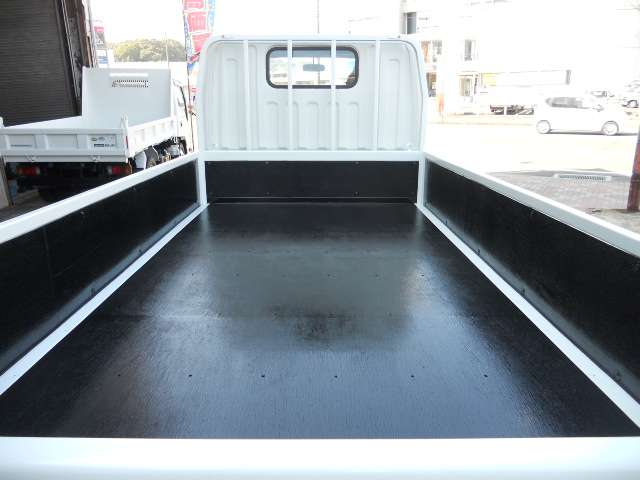 Mitsubishi Fuso Canter 8