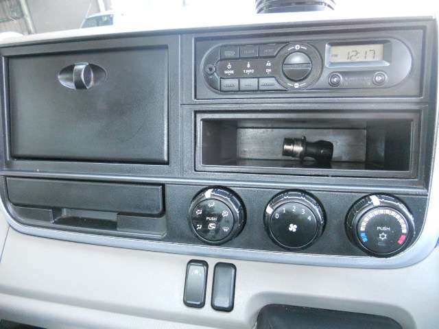 Mitsubishi Fuso Canter 10