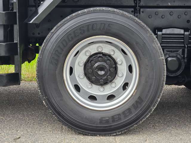 Mitsubishi Fuso Super Great 3