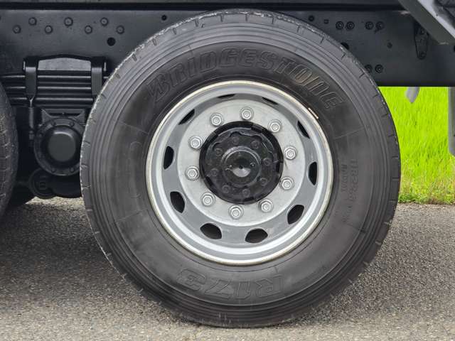 Mitsubishi Fuso Super Great 4