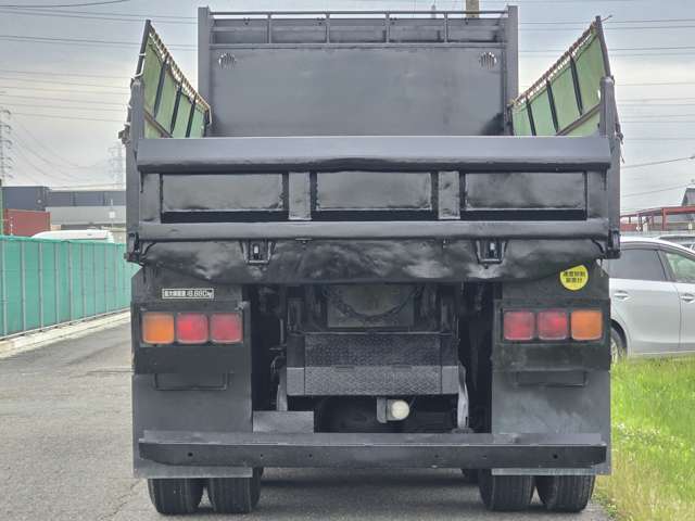 Mitsubishi Fuso Super Great 6