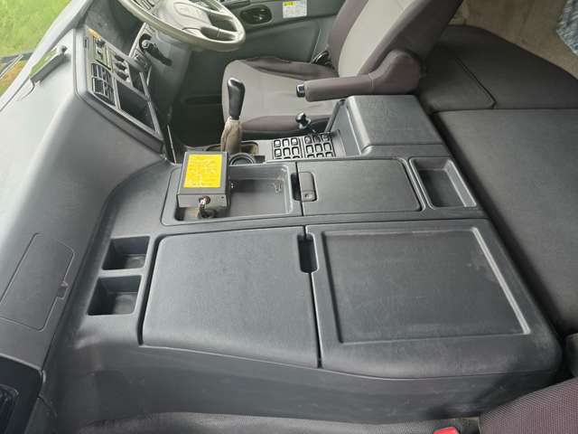 Mitsubishi Fuso Super Great 7