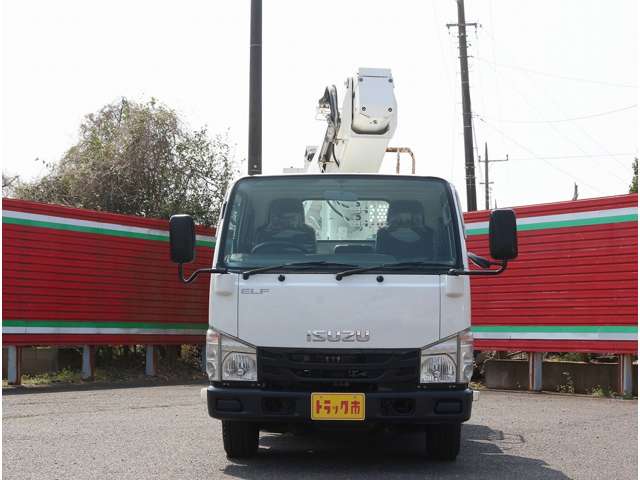Isuzu Elf 6