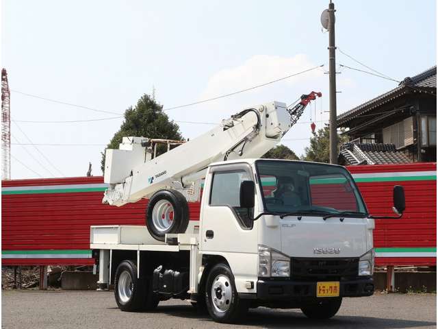 Isuzu Elf 7