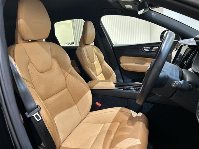 Volvo XC60 4