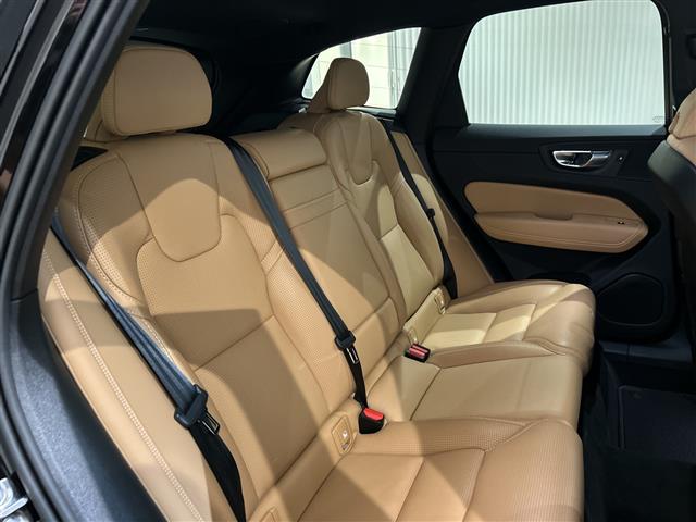 Volvo XC60 6