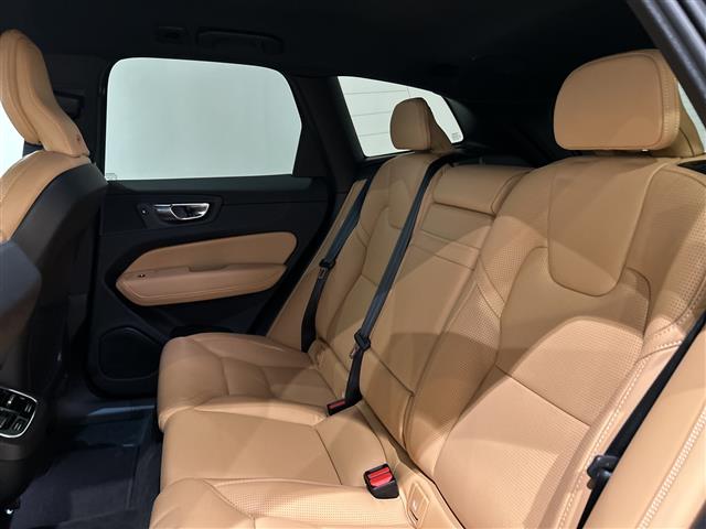 Volvo XC60 7