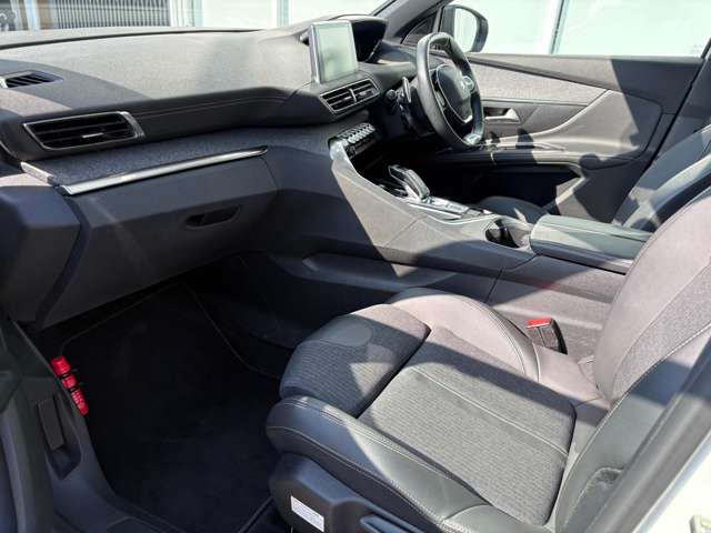 Peugeot 5008 12