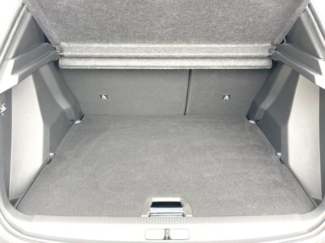 Peugeot SUV 2008 11
