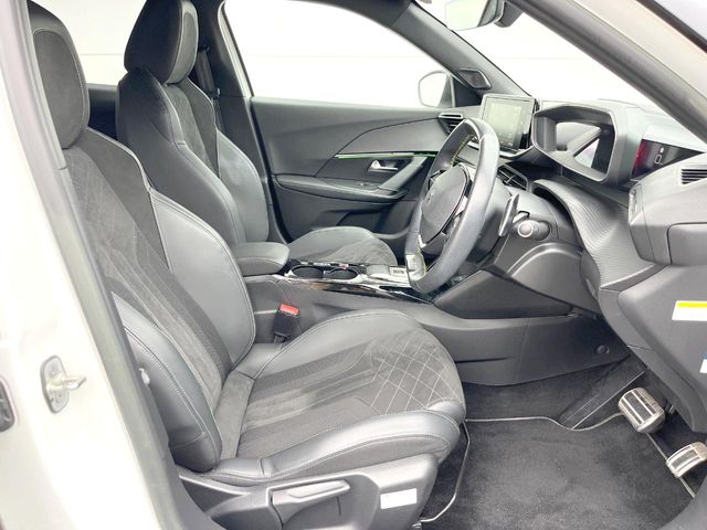 Peugeot SUV 2008 9