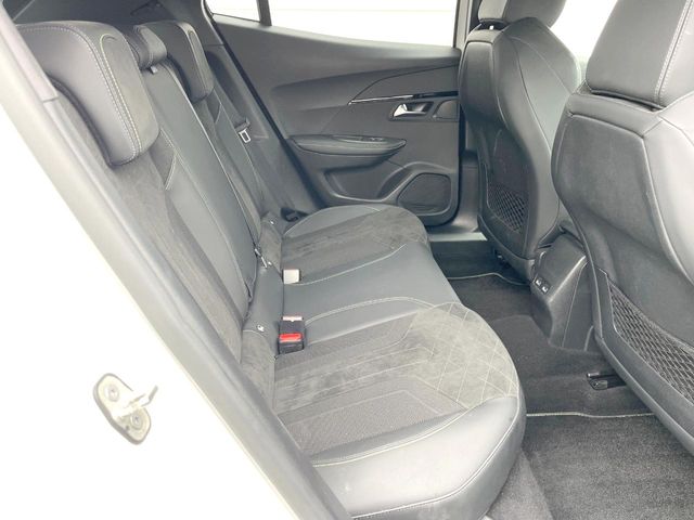 Peugeot SUV 2008 10