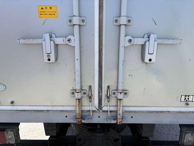 Hino Dutro 10