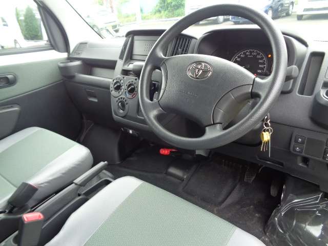 Toyota Town Ace Van 5