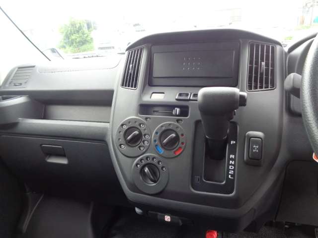 Toyota Town Ace Van 10