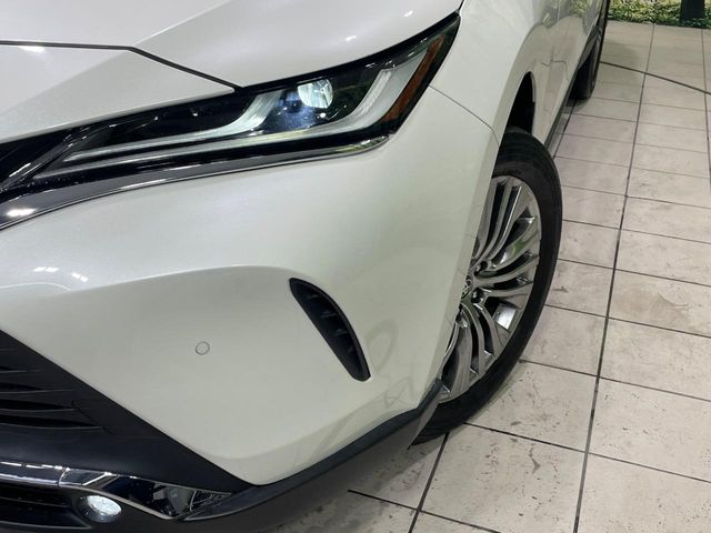Toyota Harrier 12