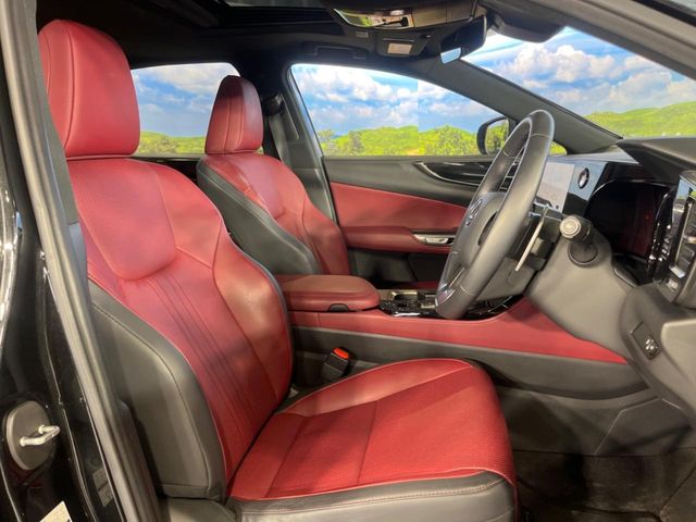 Lexus NX 8