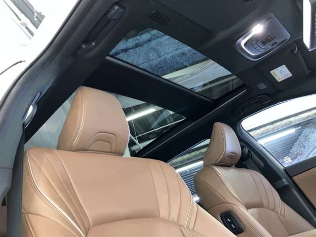 Toyota Crown Estate 10