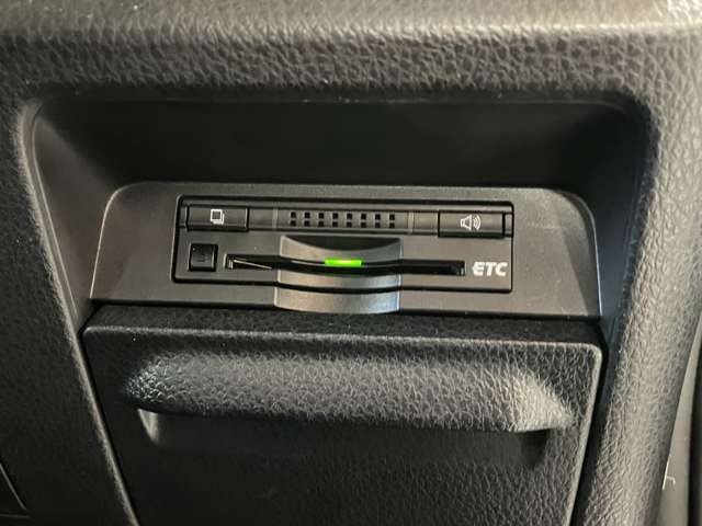 Toyota Voxy 9