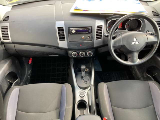 Mitsubishi Outlander 2