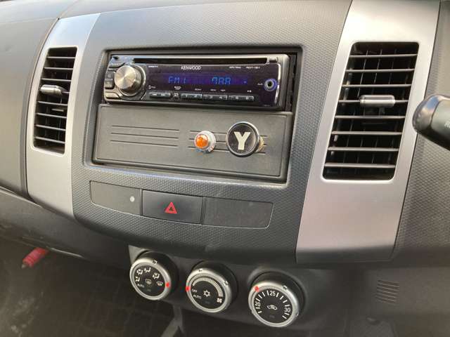 Mitsubishi Outlander 4