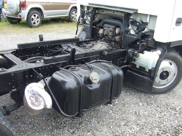 Isuzu Elf 12