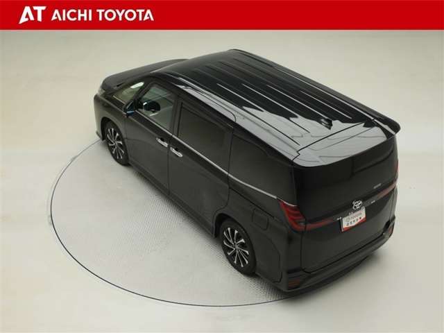 Toyota Noah 12