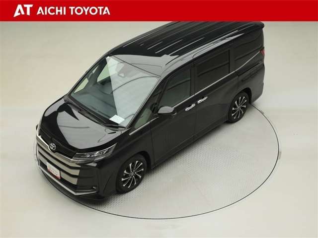 Toyota Noah 10