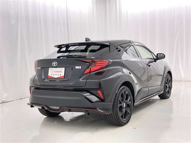 Toyota C-HR 7