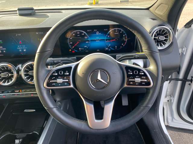 Mercedes-Benz GLB 5