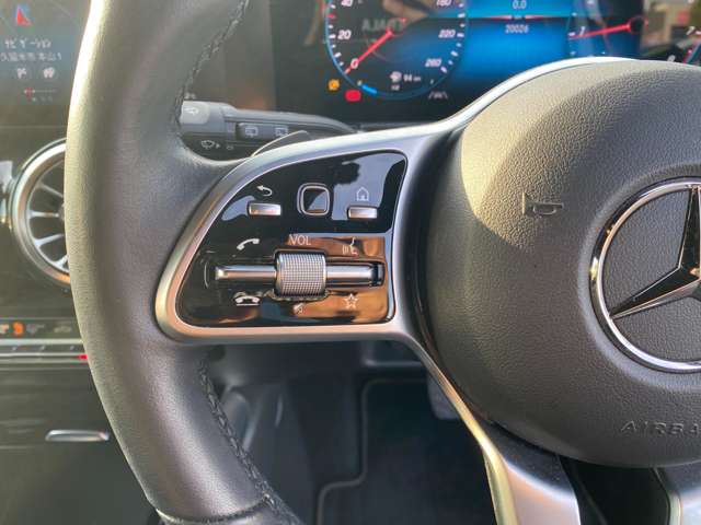 Mercedes-Benz GLB 6