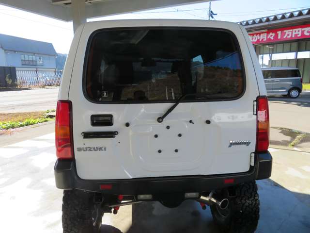 Suzuki Jimny 6