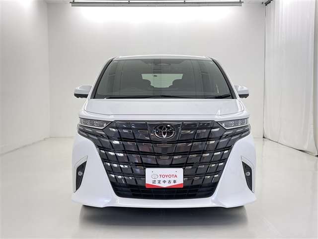 Toyota Alphard 4