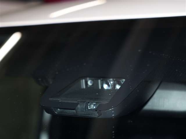 Toyota Esquire 8