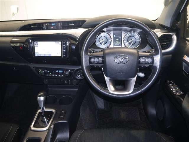 Toyota Hilux 5