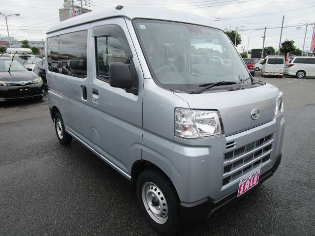 Daihatsu Hijet Cargo 4