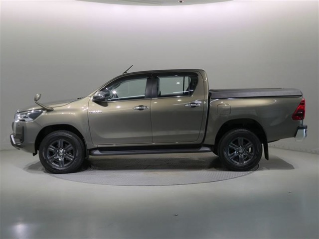 Toyota Hilux 4