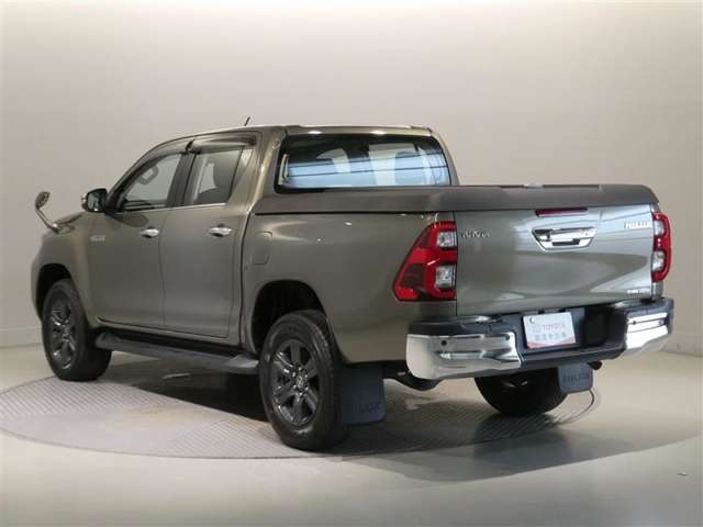 Toyota Hilux 5