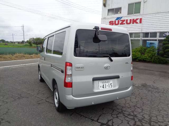 Toyota Town Ace Van 3